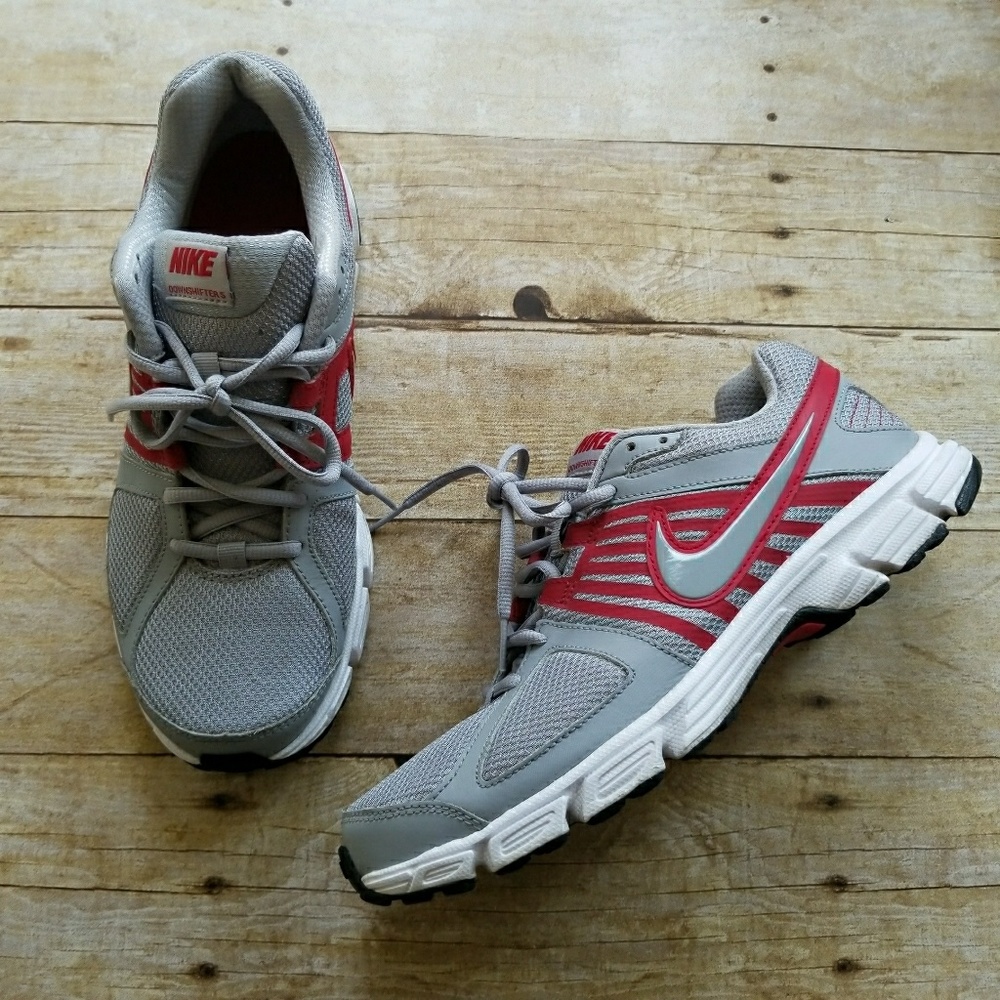 Nike running shoes sz 10